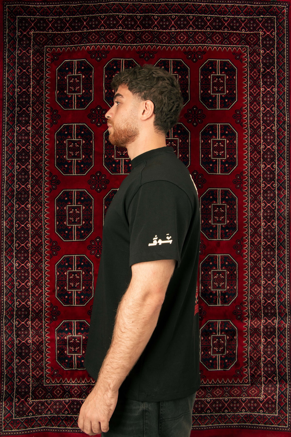 T-shirt side view, sleeve embroidery